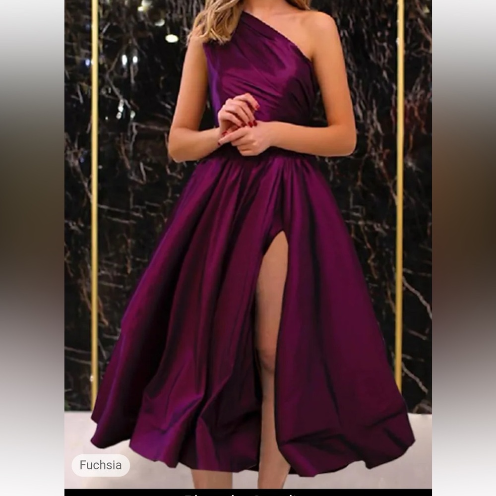 Elegant Purple Evening Gown
